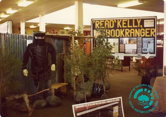 Image PH00039-31 Library displays Read Kelly