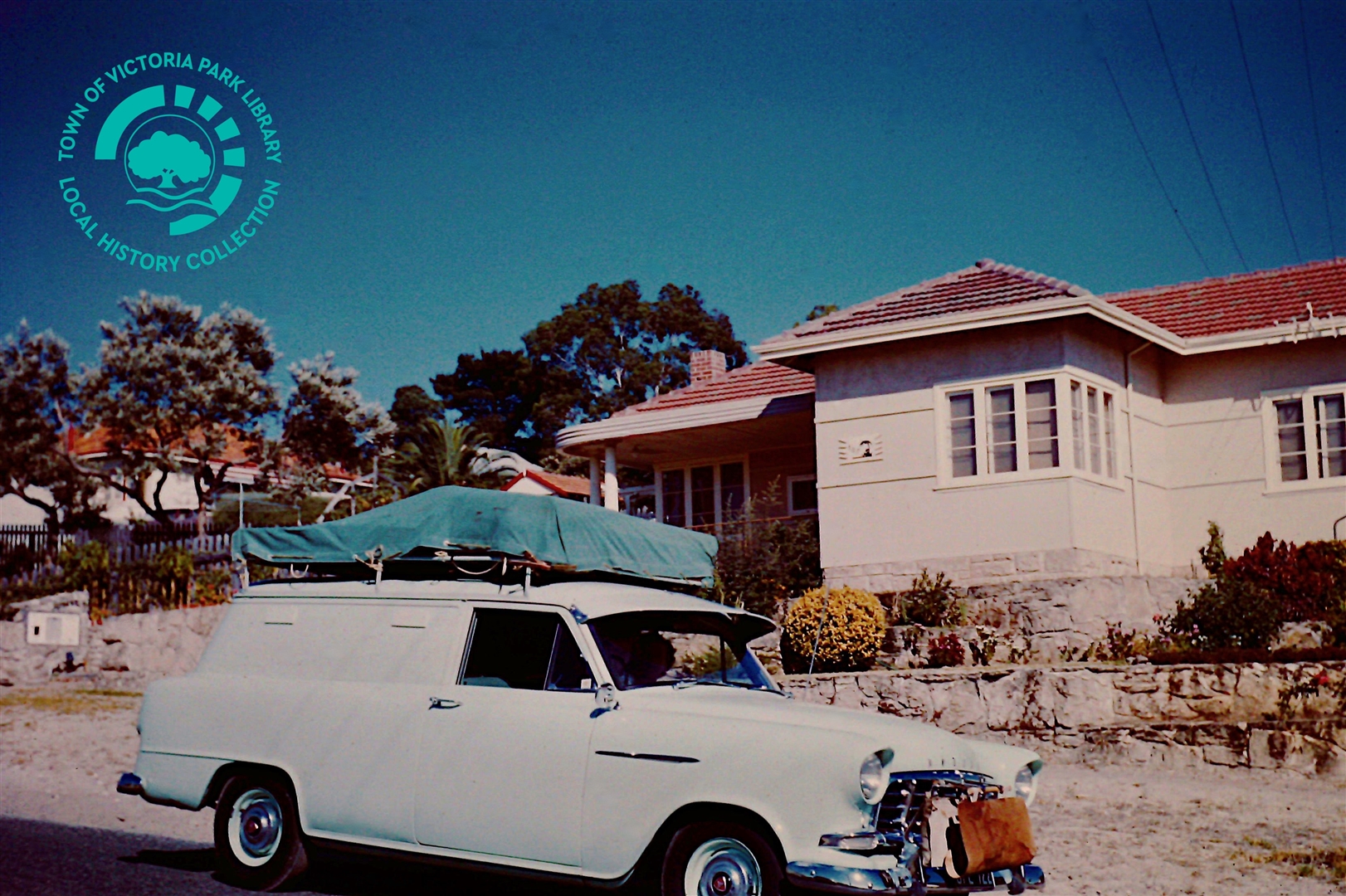 PH00043-15_ 8 February 1960_Van packed to leave for NSW in front of 107 Westminster St EVP Image