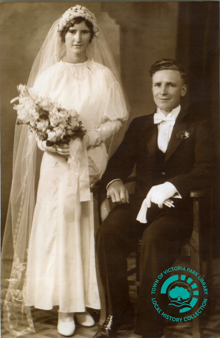 PH00046-01 Marie Nield and Horace (Jack) Stevens wedding 28 10 1933 Image